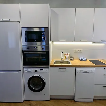 Plaza Vt Apartment Elanchove